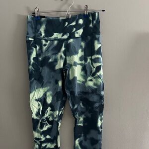 Under Armour Kids Tie-Dye Leggings - Blue and White. Never worn with tags